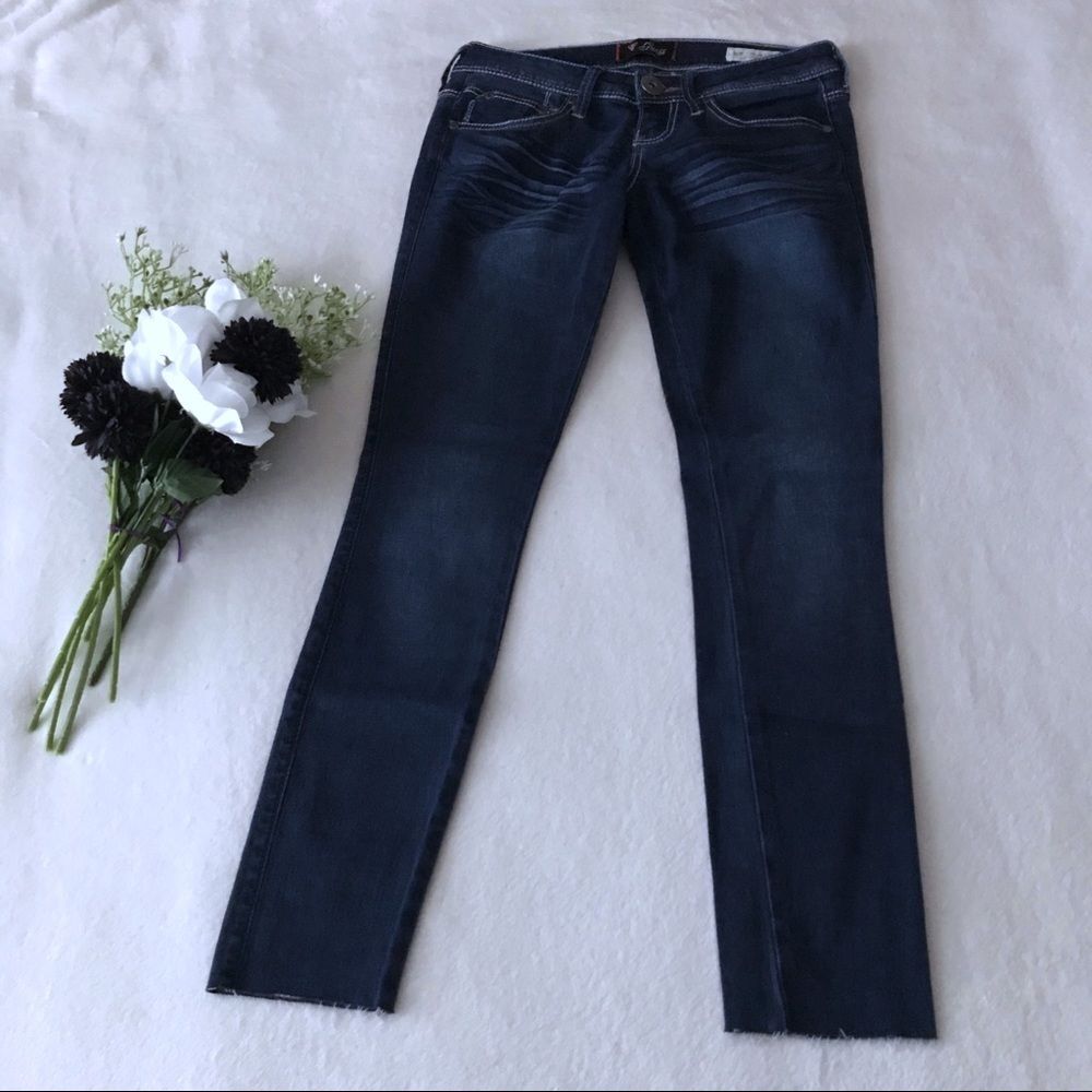 Guess Maxine Fit Jegging Low Rise Size 26 Denim Dark Blue Y2K